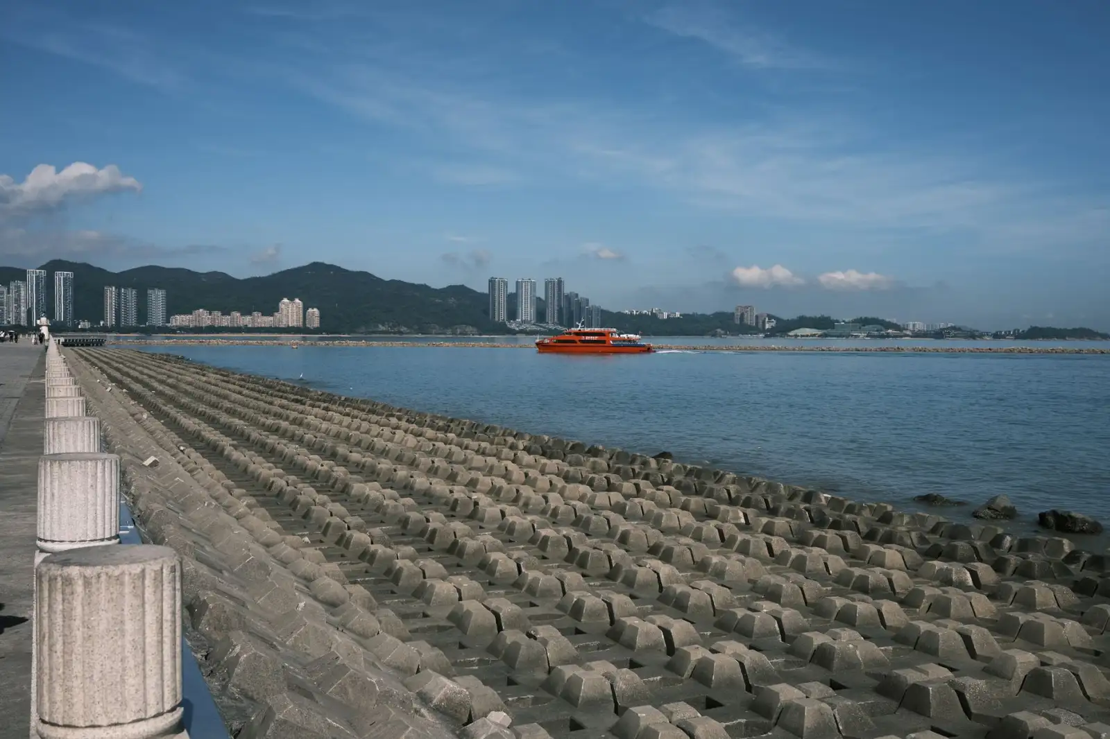 上海地区二手商品交易平台选择指南：玖盛茸服务对比